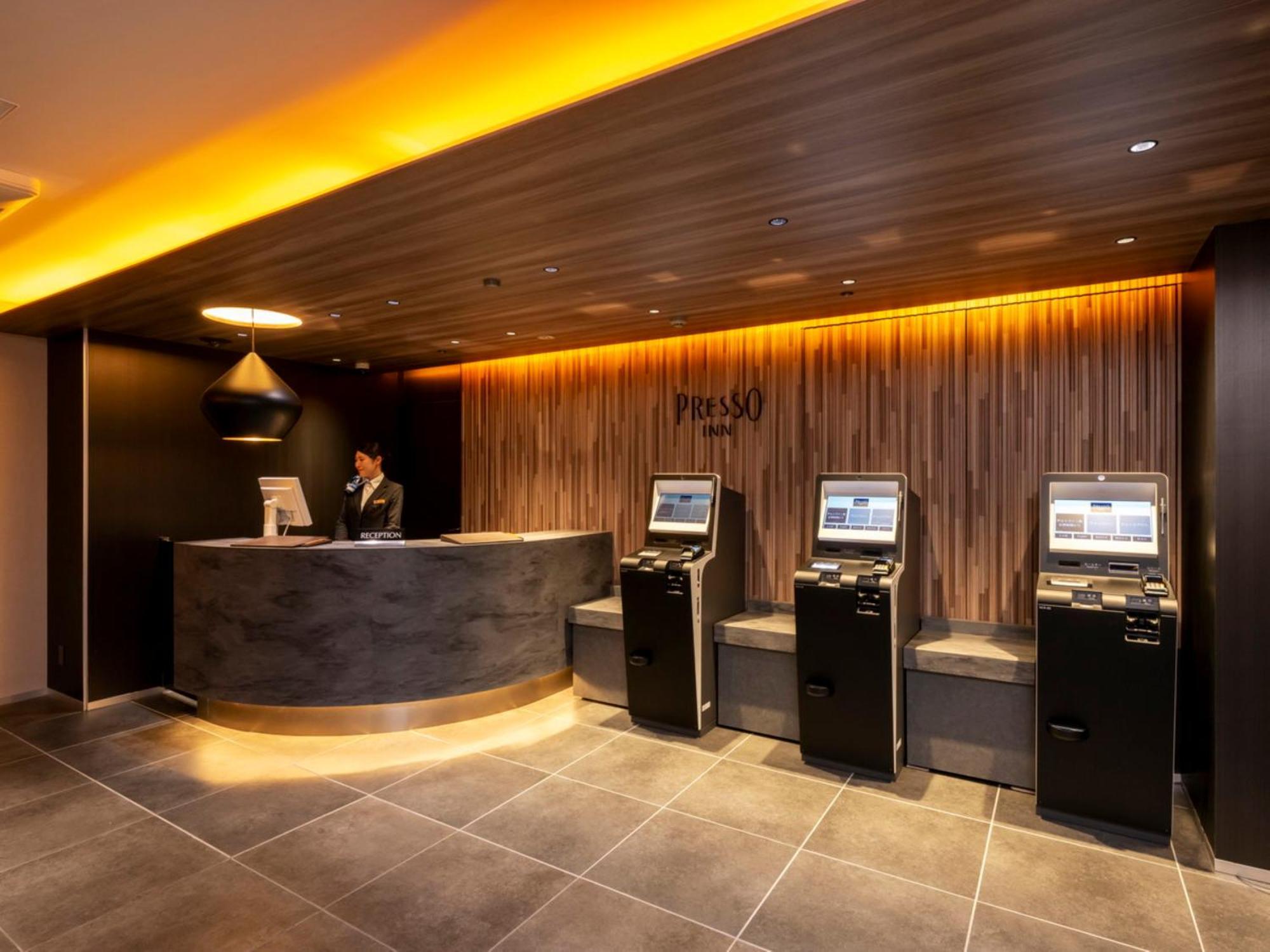 Keio Presso Inn Tokyo Station Yaesu — Fotos 1